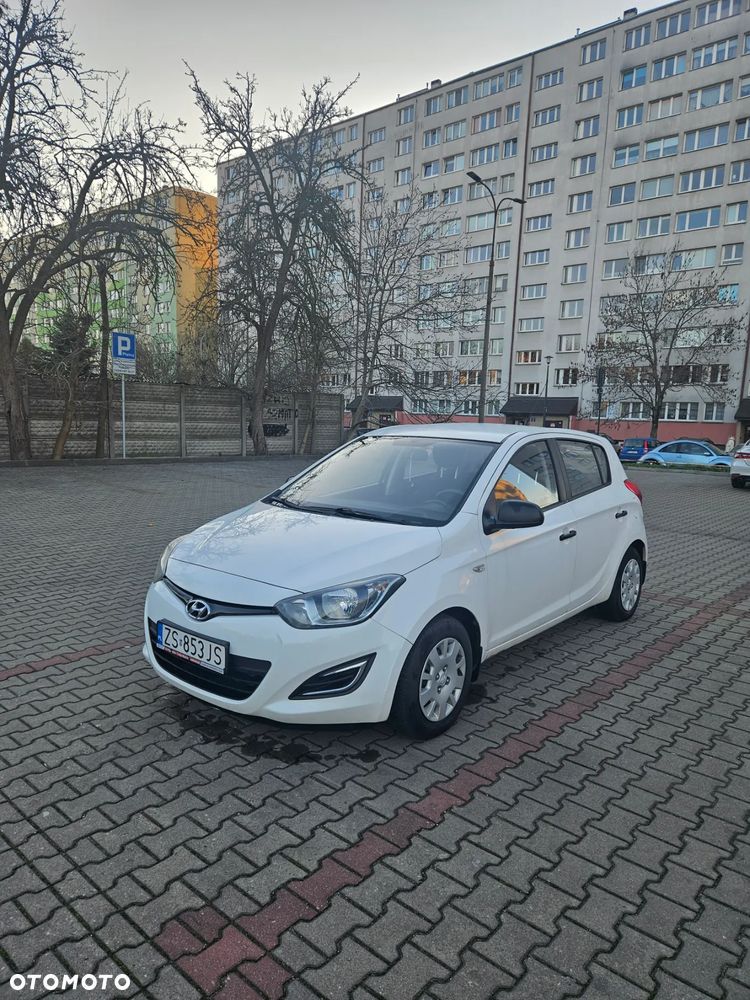 Hyundai i20 1.1 CRDi Classic + - 3