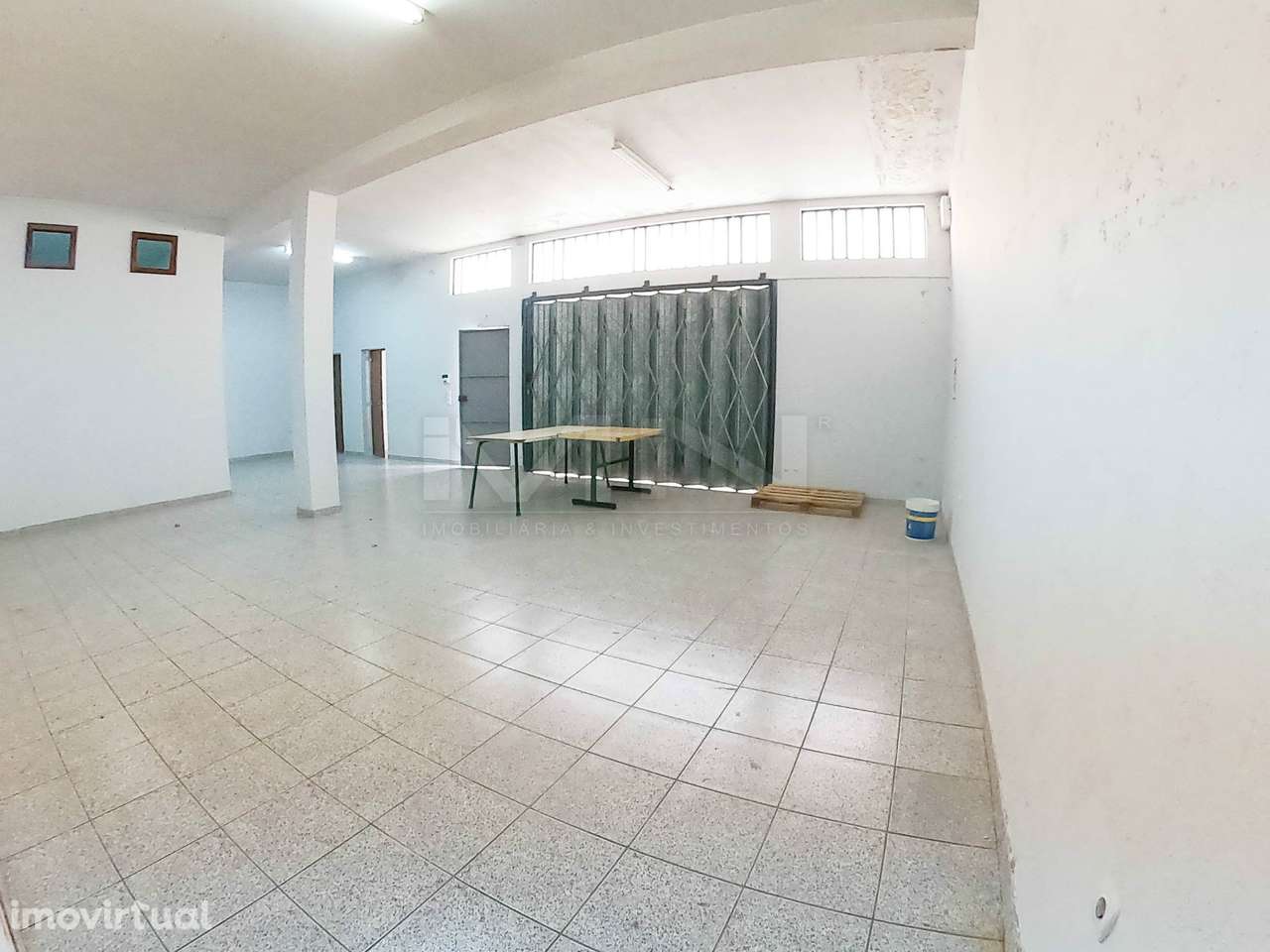 Armazém Gondomar : Potencial Industrial ou Conversão em Moradia - Grande imagem: 5/20