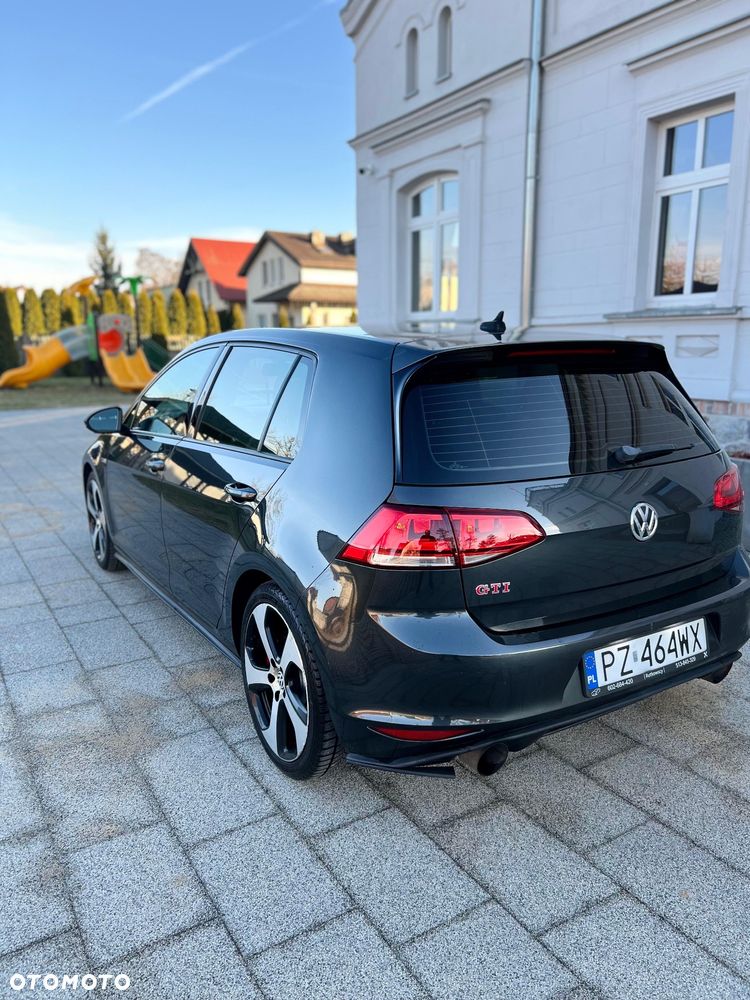 Volkswagen Golf 2.0 TSI BMT GTI Performance DSG - 4