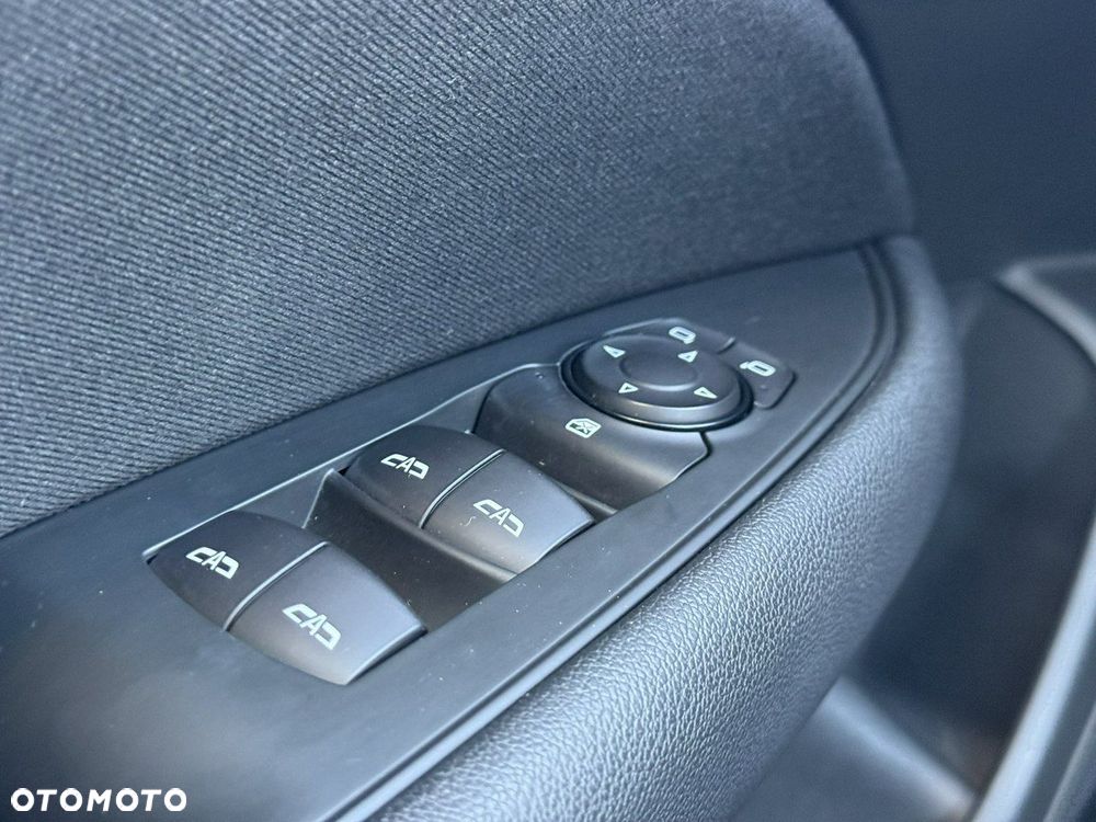 Opel Insignia 2.0 CDTI Business Elegance S&S - 24