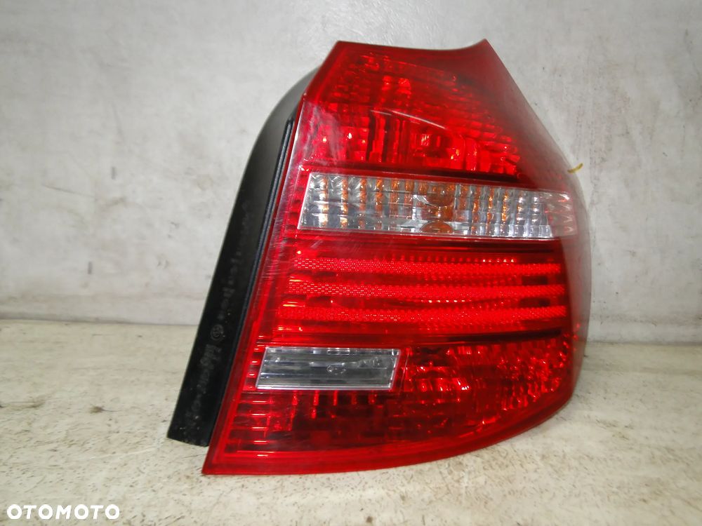 BMW 1 E87 E81 LIFT LAMPA PRAWA TYŁ TYLNA EUROPA - 2