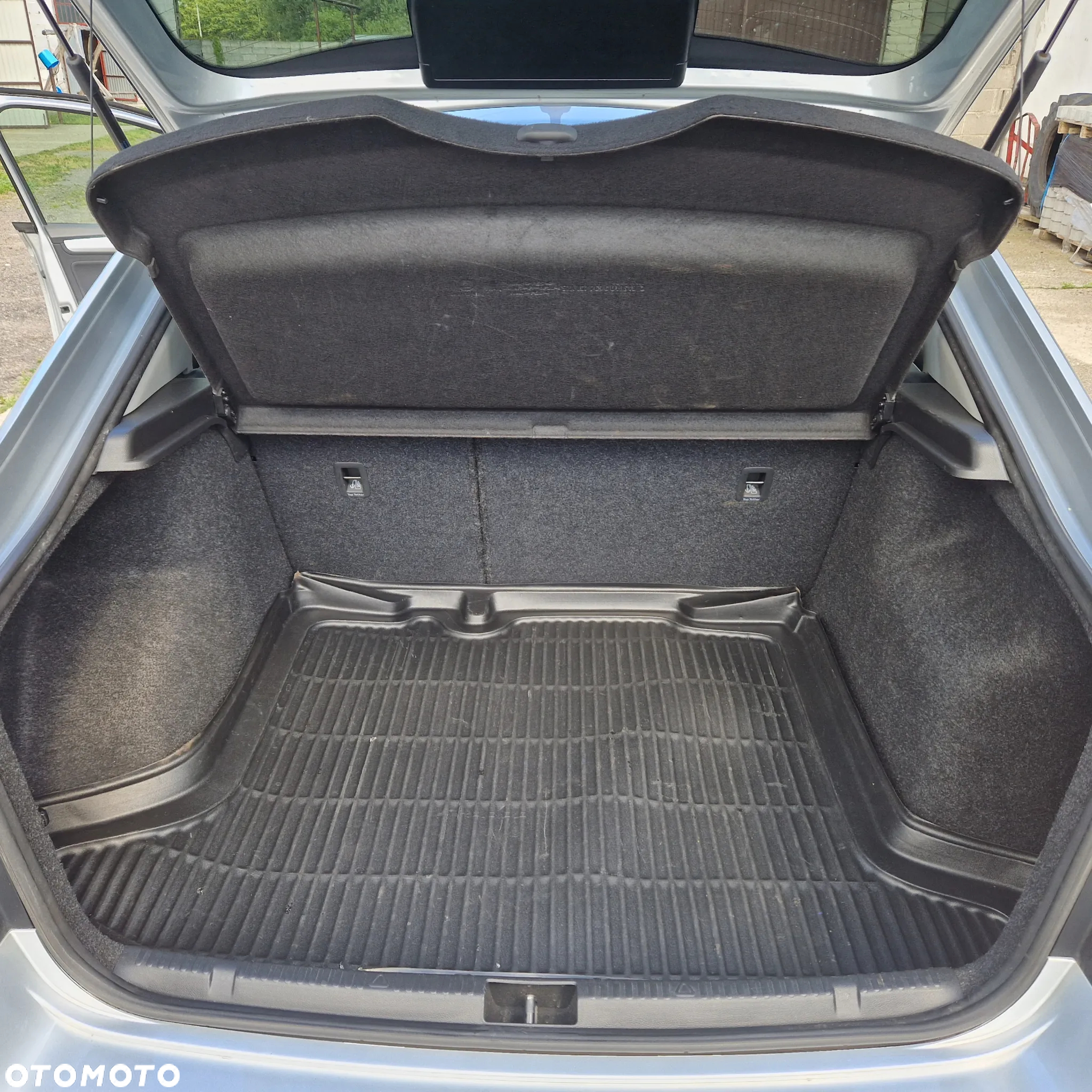 Skoda RAPID - 7