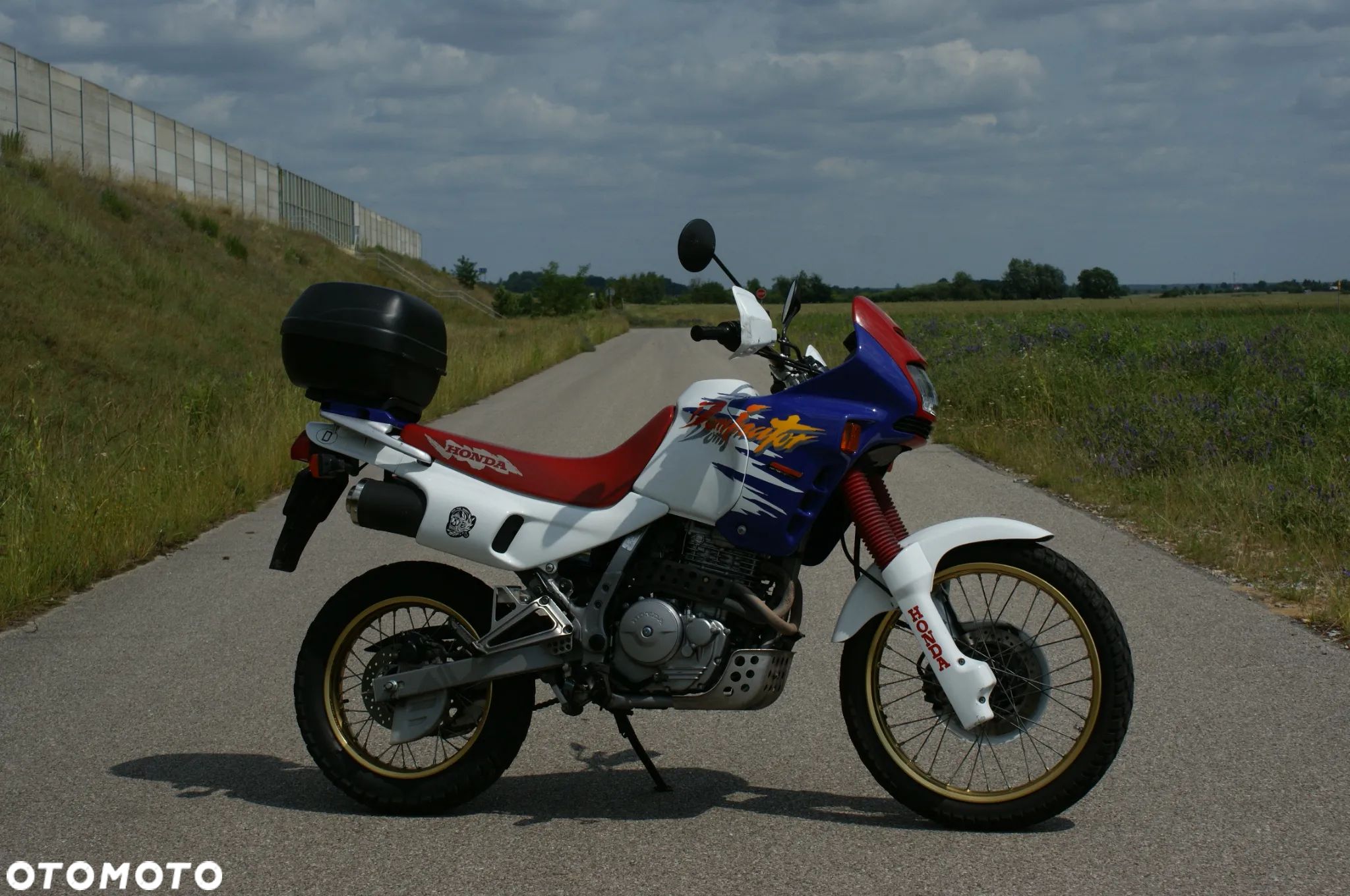 Honda NX
