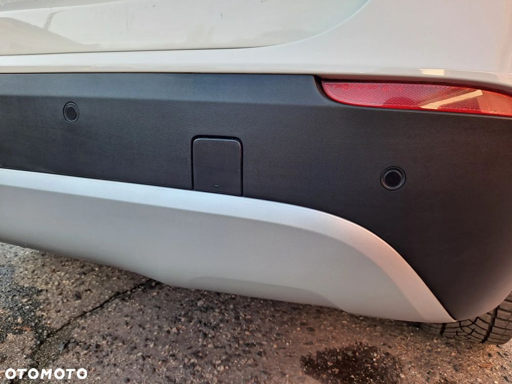 BMW X1 sDrive18i Sport Line - 23