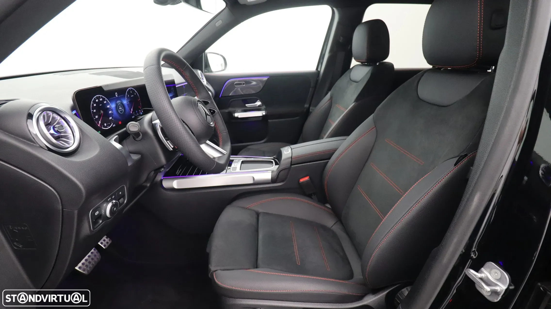 Mercedes-Benz GLB 180 d AMG Line - 12
