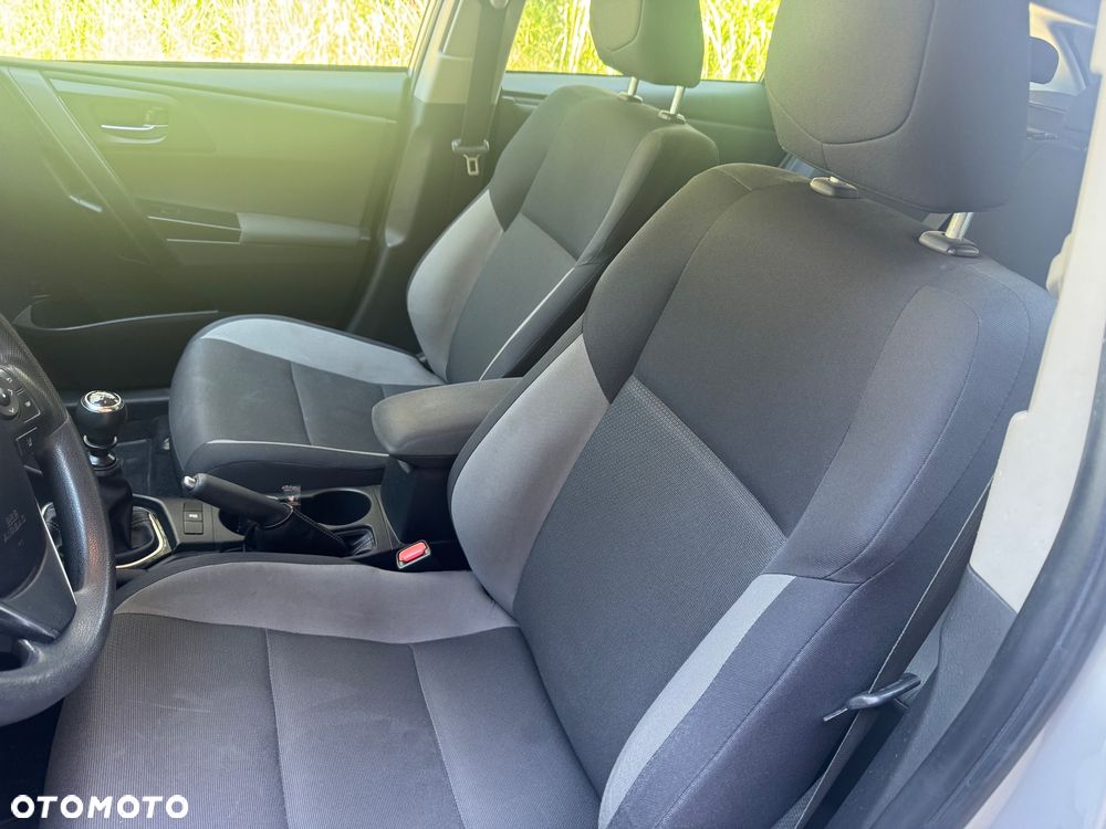 Toyota Auris 1.6 Active - 10