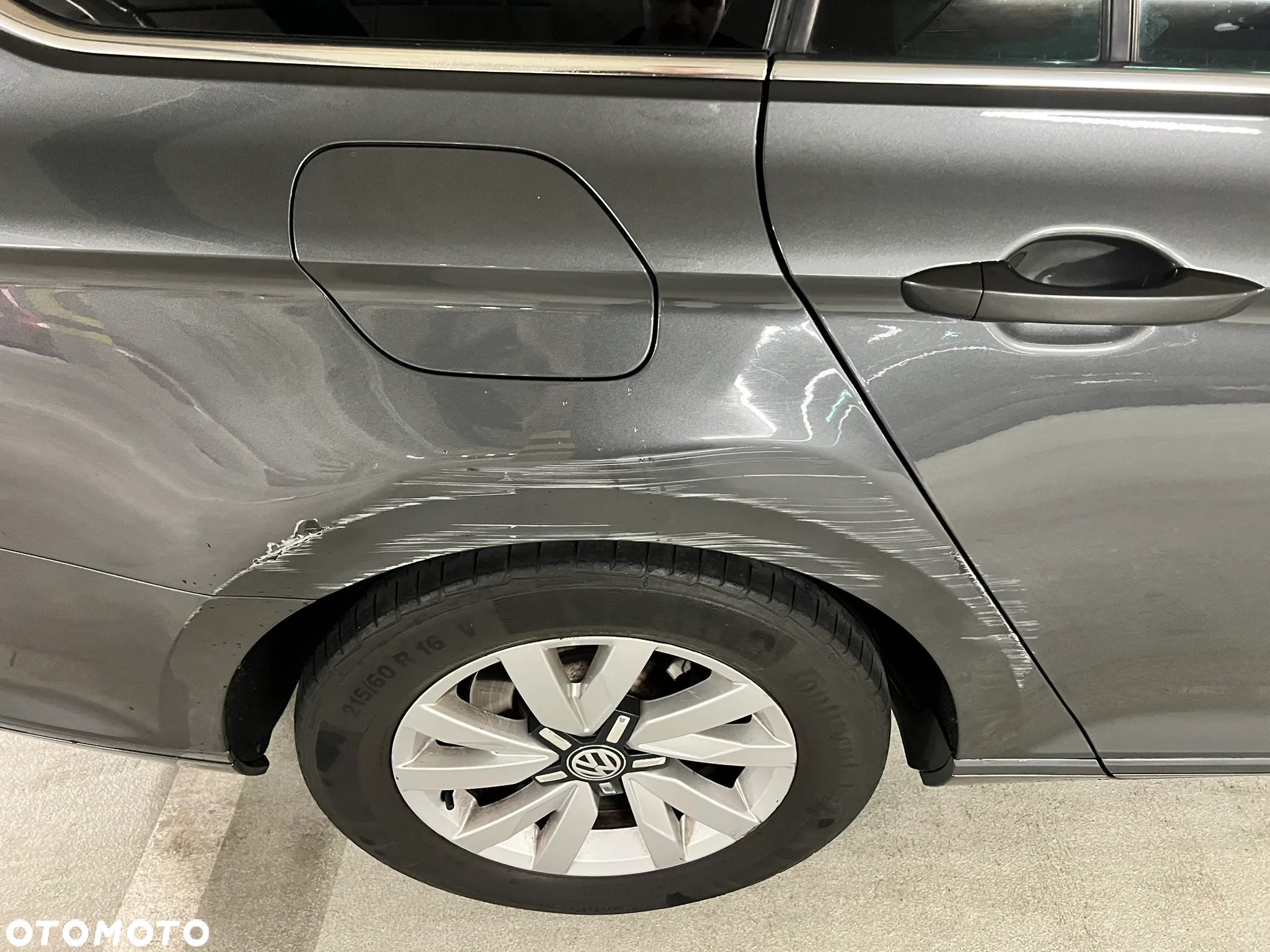 Volkswagen Passat Variant 1.6 TDI SCR DSG Trendline - 31
