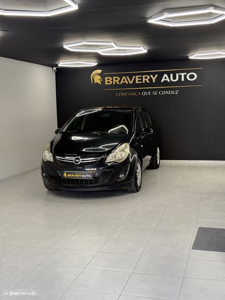 Opel Corsa 1.2 Cosmo - 4