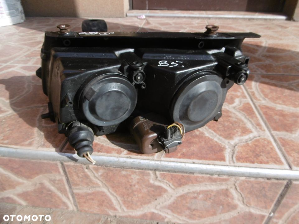 Lampa prawa VW PASSAT B5 DEPO EUROPA - 4