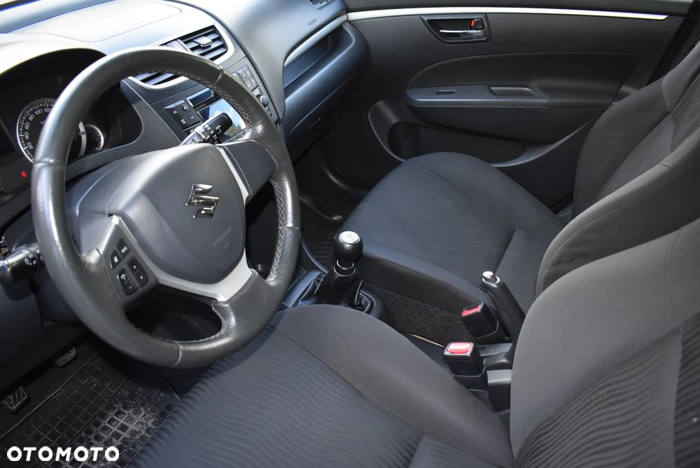 Suzuki Swift - 12