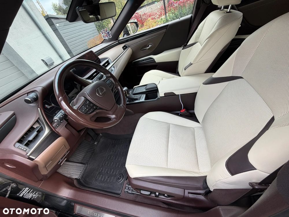 Lexus ES - 12