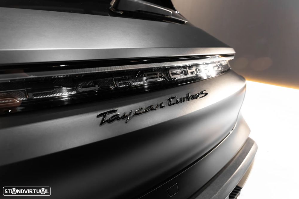 Porsche Taycan Cross Turismo Turbo S - 23