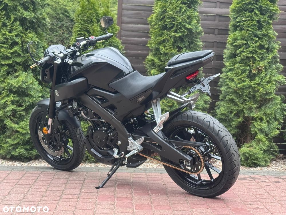Yamaha MT - 8