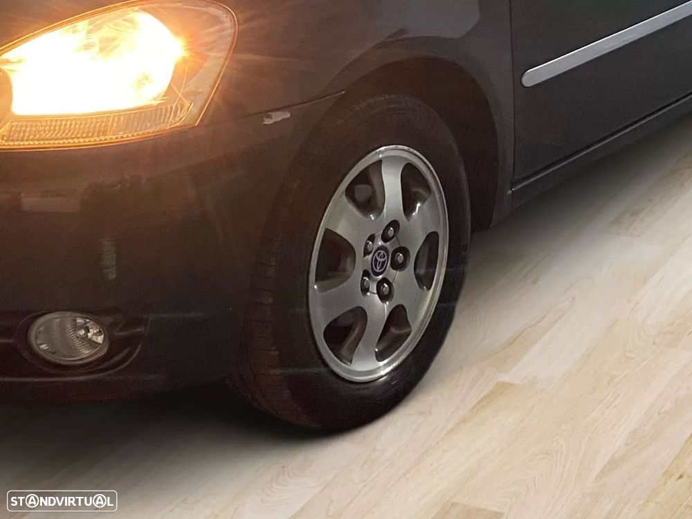 Toyota Avensis Verso 2.0 D-4D Sol TA - 6