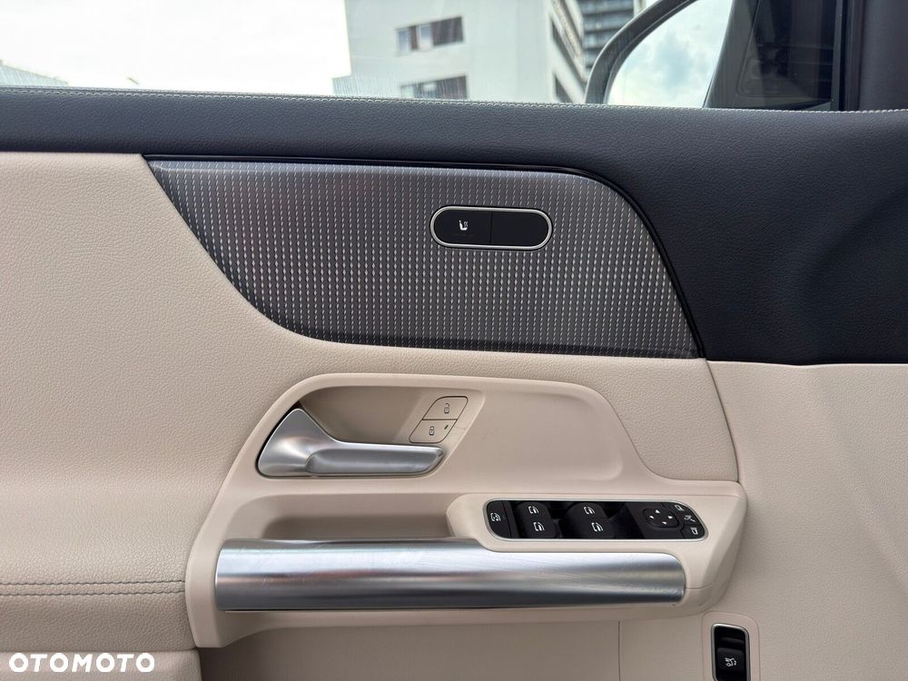 Mercedes-Benz GLA 250 4-Matic Progressive - 14