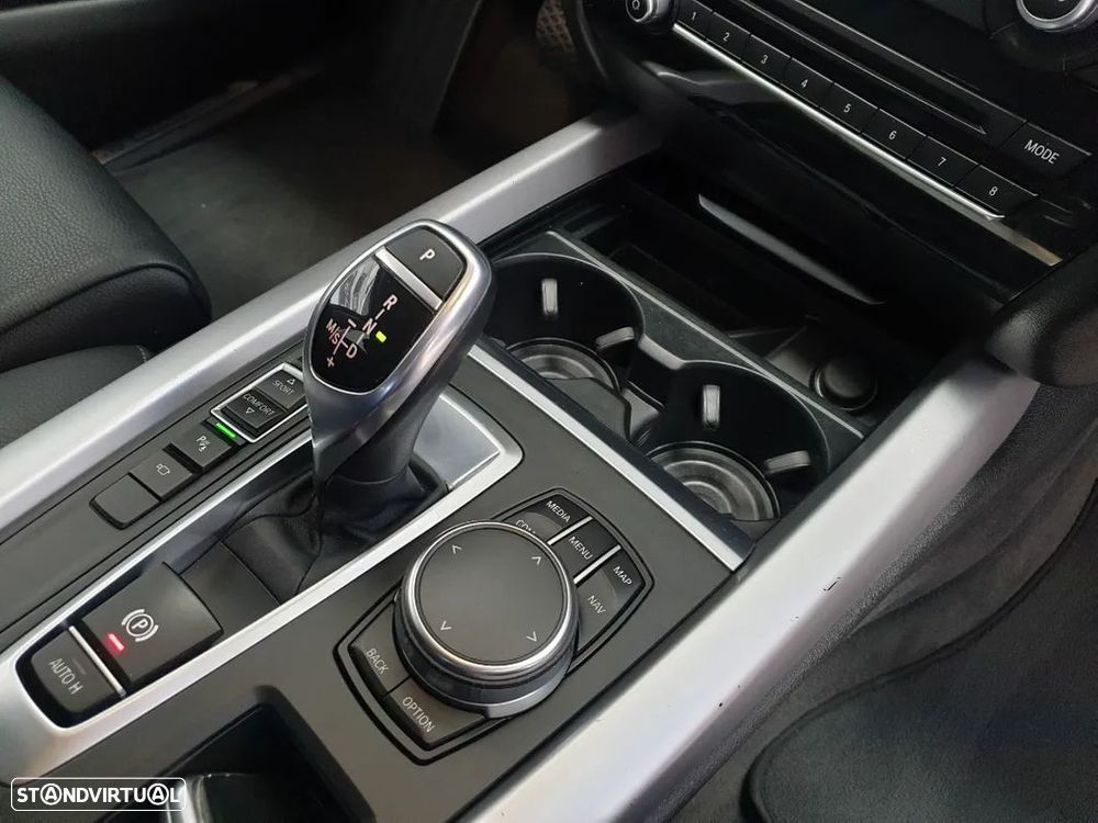BMW X5 25 d sDrive Comfort 7L - 30