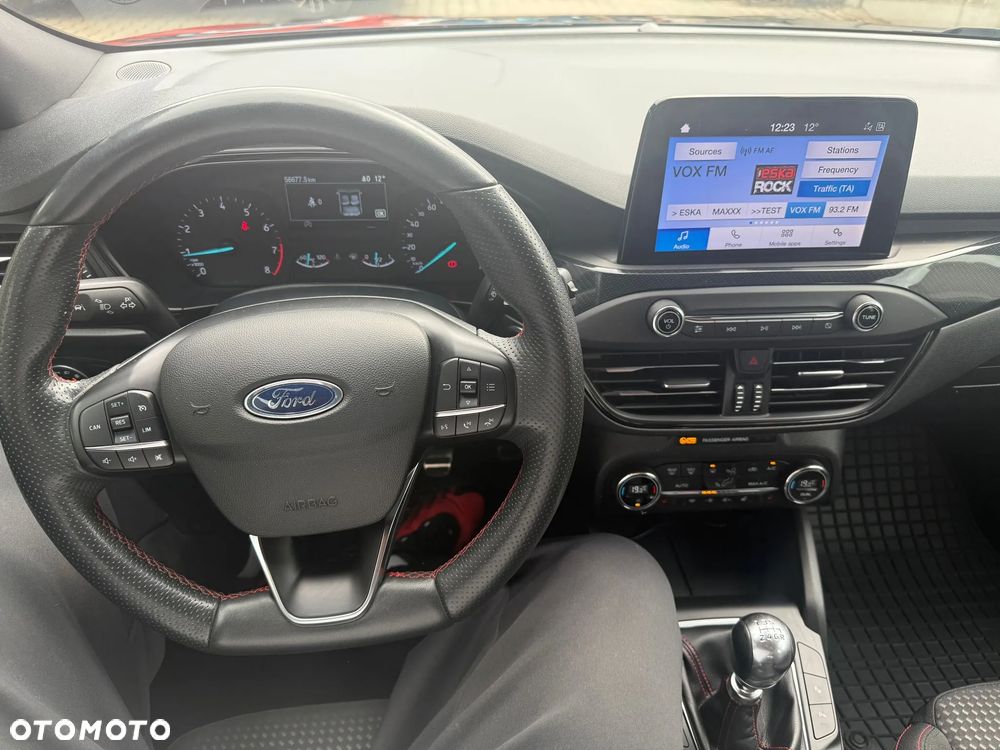 Ford Focus 1.0 EcoBoost ST-Line - 13