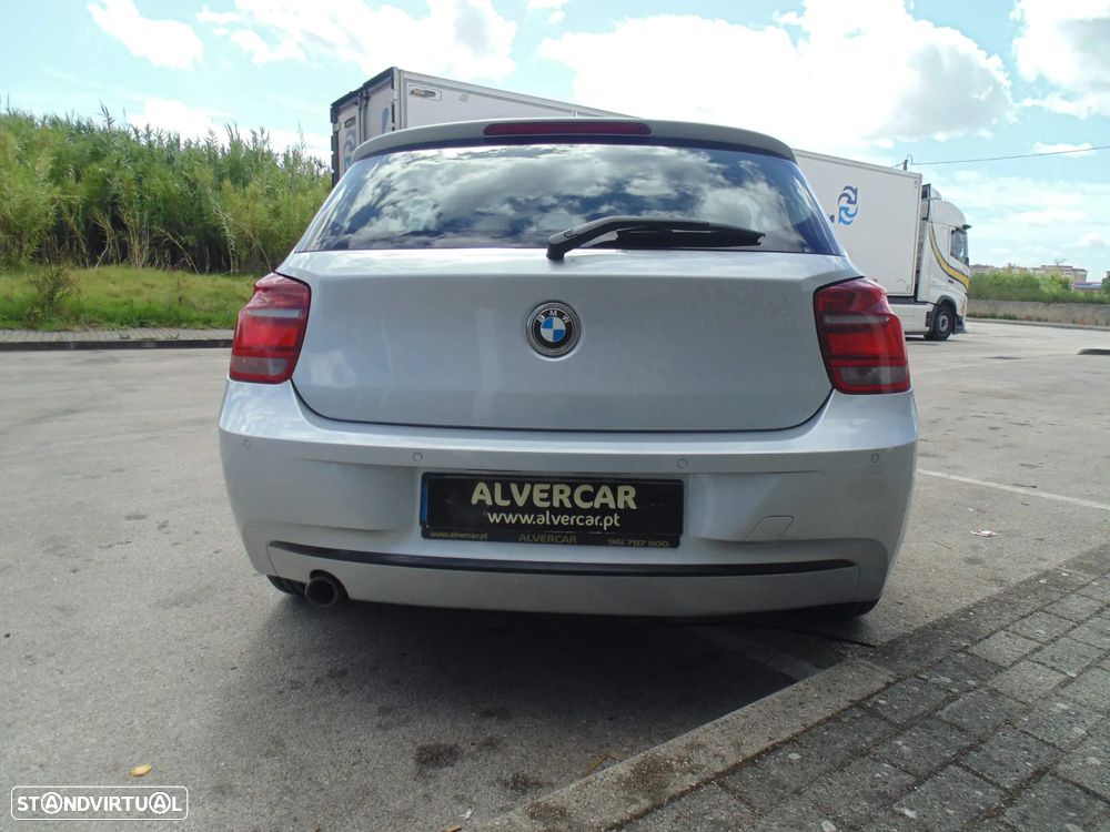 BMW 118 dA Line Sport - 14