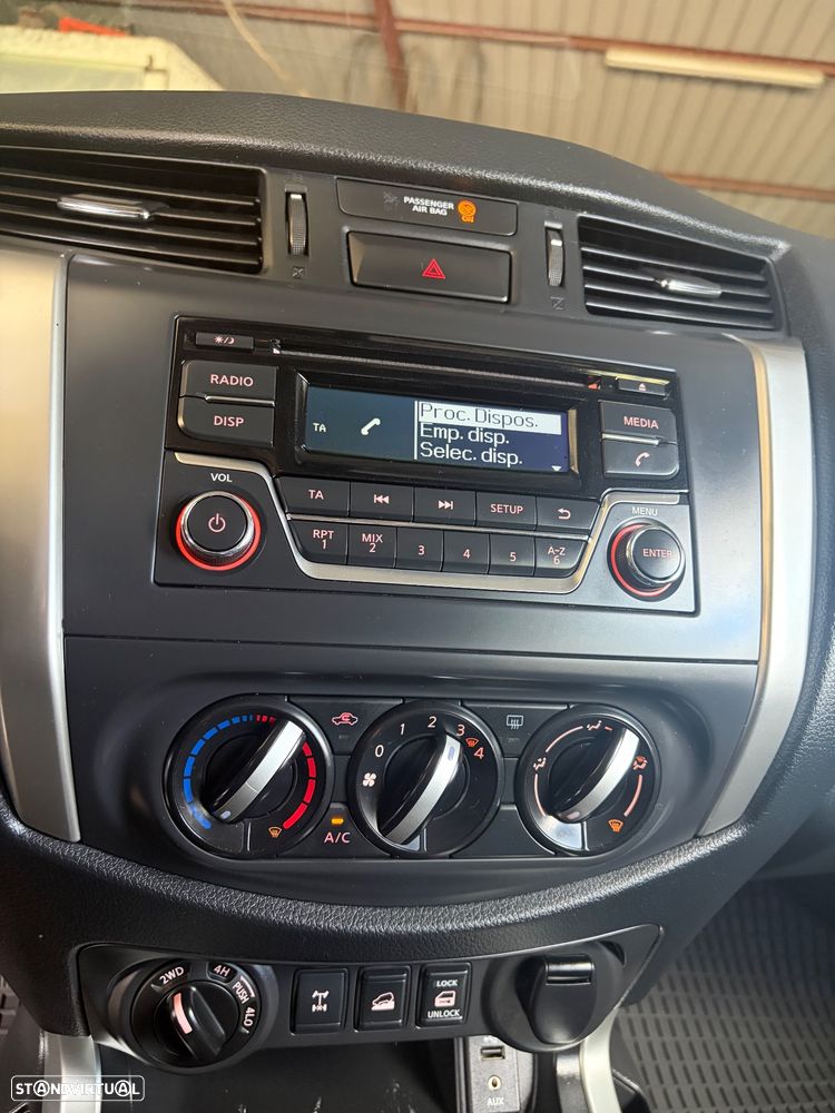 Nissan Navara 2.3 dCi CD 4WD N-Connecta - 17