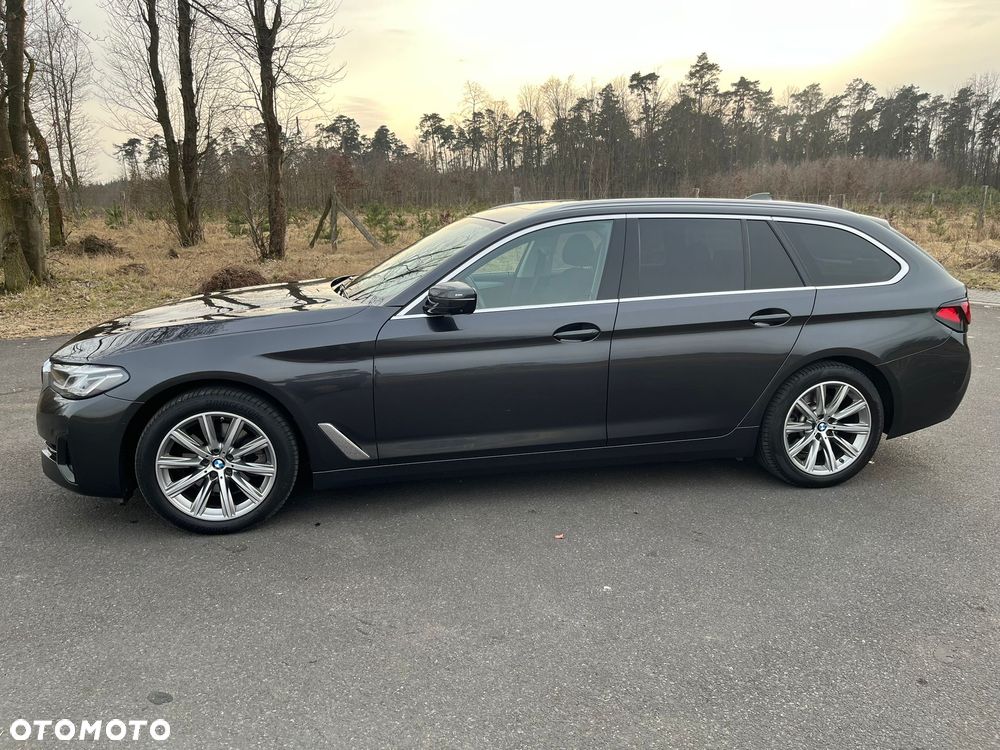 BMW Seria 5 520d Luxury Line sport - 4