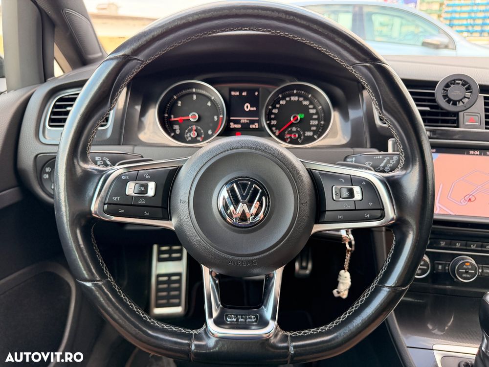 Volkswagen Golf GTD 2.0 TDI SCR DSG - 16