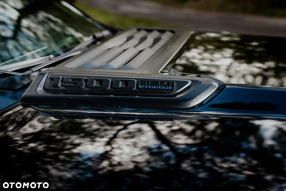RAM 1500 5.7 Crew Cab Limited - 23