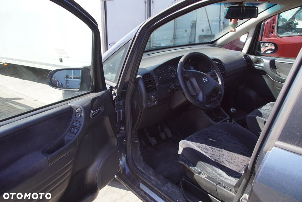 Auto na części - Opel Zafira A 1.8 16V 125 KM Z18XE F17 36U 2002R Silnik Skrzynia Drzwi Maska Zderzak Błotnik Klapa Klamka Lampa Lusterko Szyba Deska Kokpit Sterownik Moduł Czujnik Licznik Wyświetlacz Panel Kierownica - 9