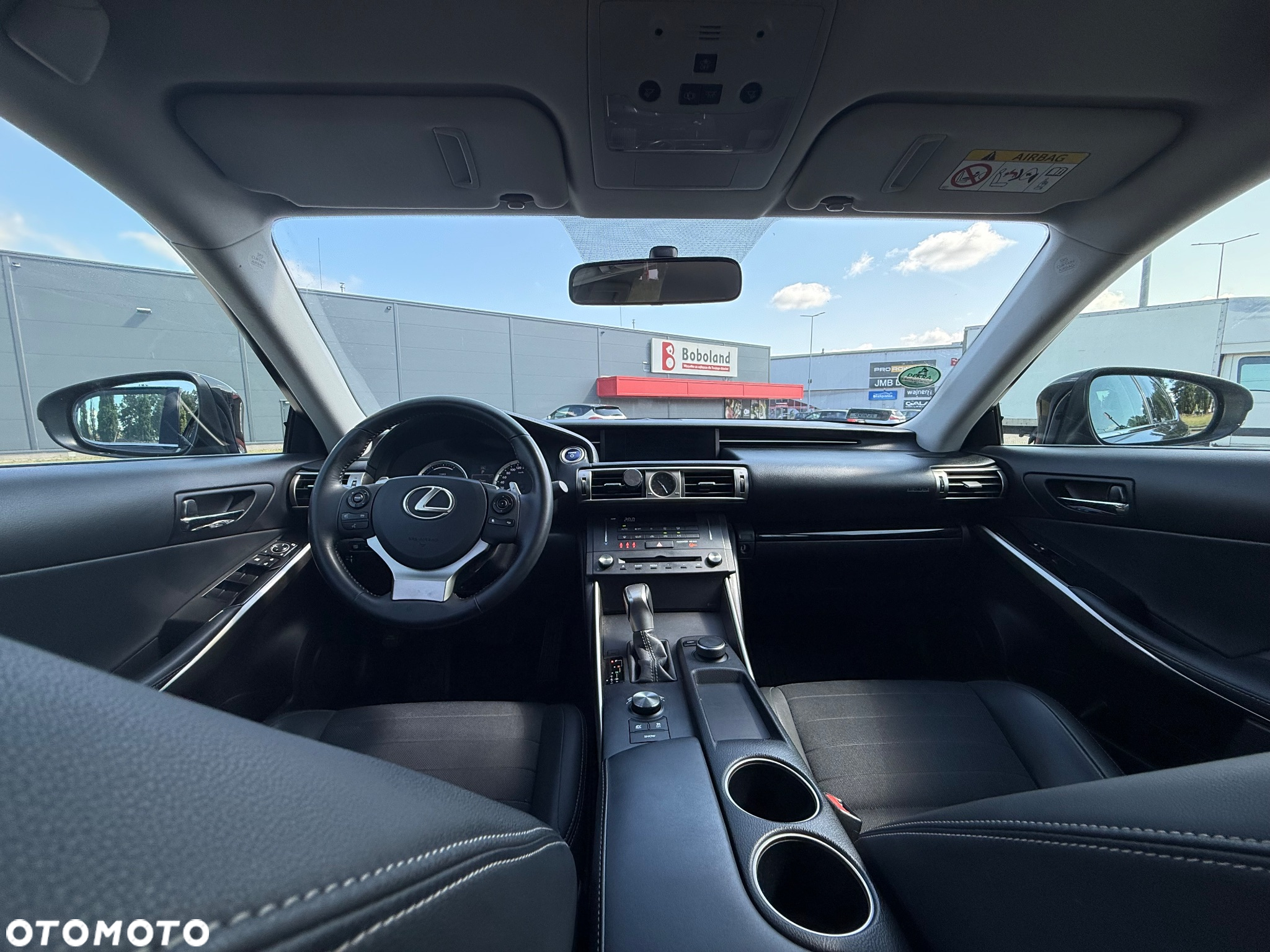Lexus IS 300h Elite - 18