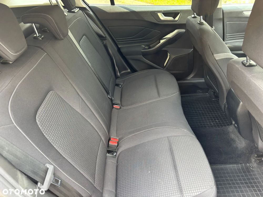 Ford Focus 1.5 EcoBlue Connected - 14