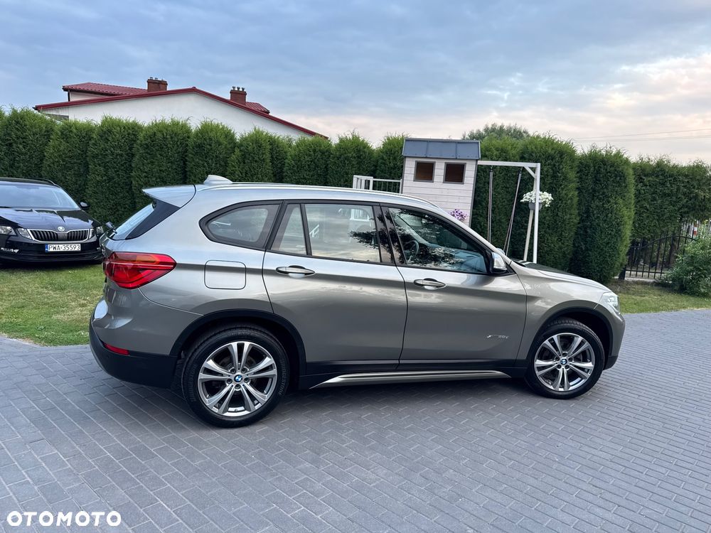 BMW X1 xDrive18d Sport Line - 12