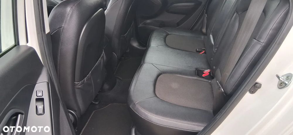 Hyundai ix35 2.0 CRDi 4WD Premium - 24