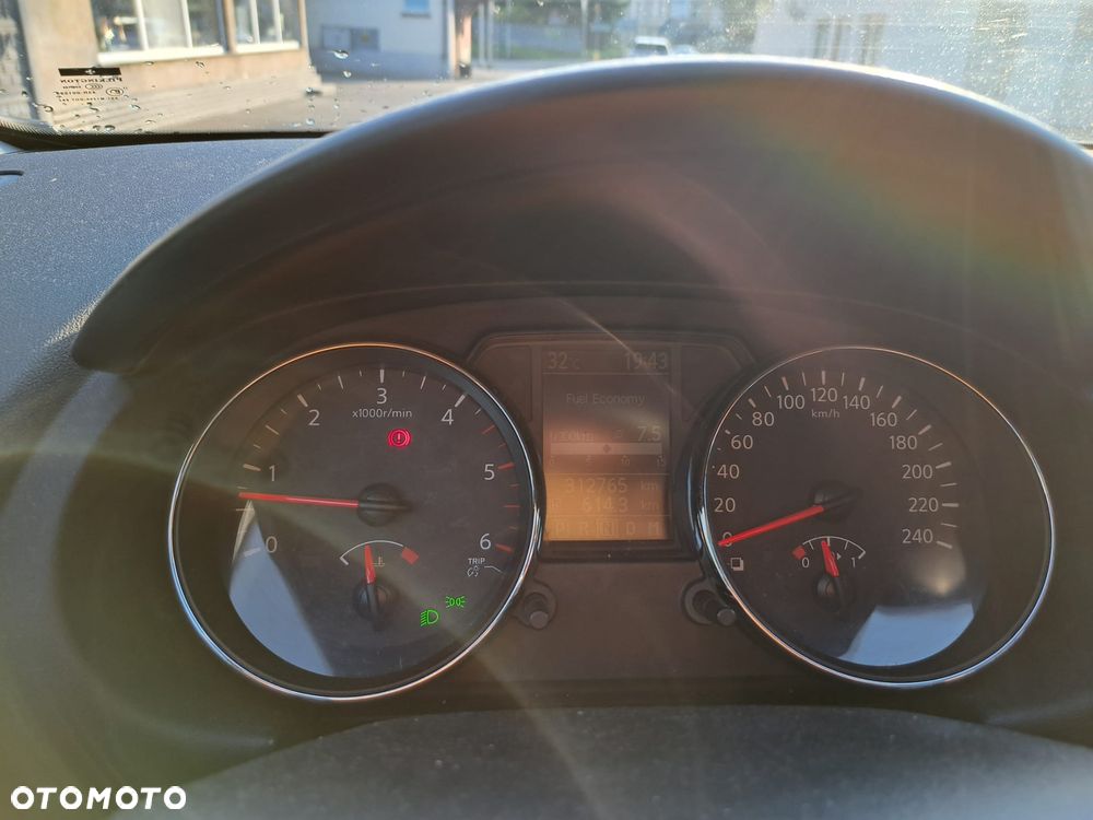 Nissan Qashqai - 14