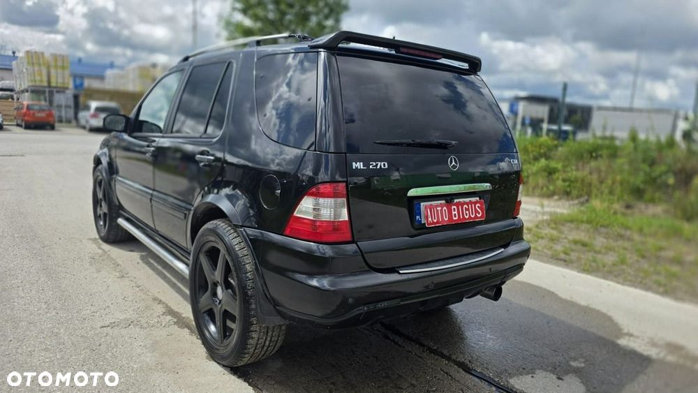 Mercedes-Benz ML - 4