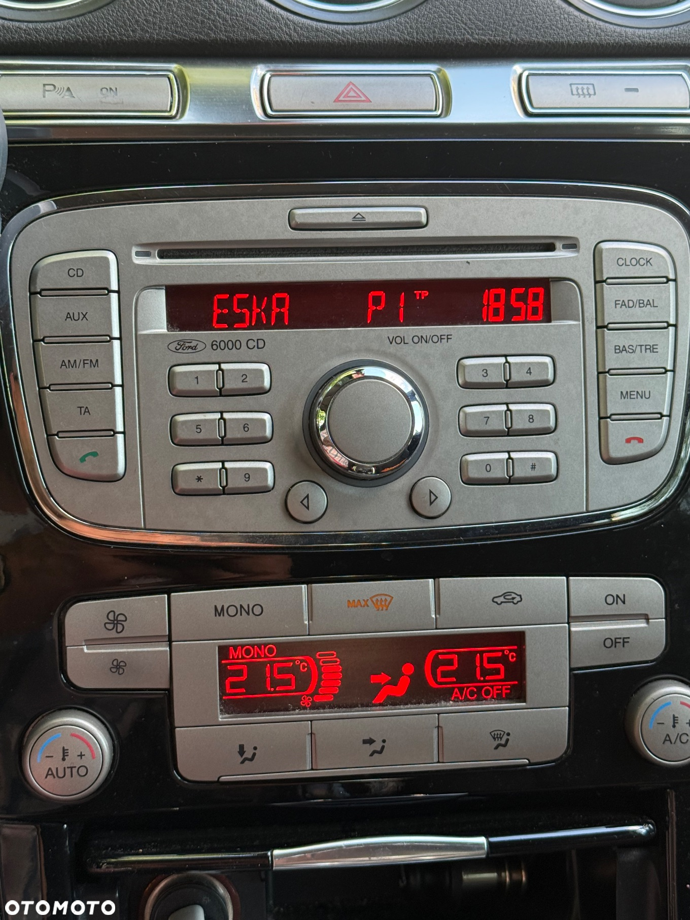 Ford S-Max - 21