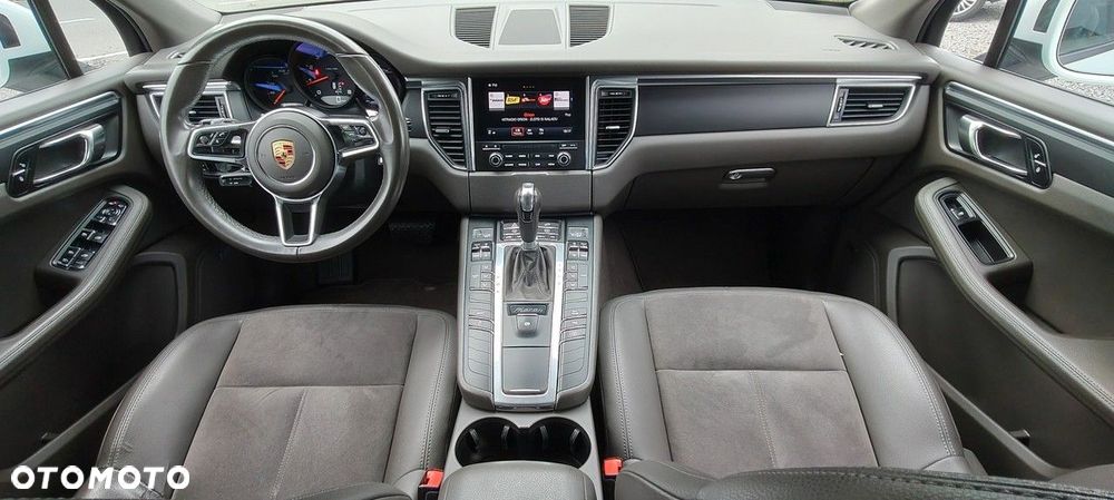Porsche Macan - 8