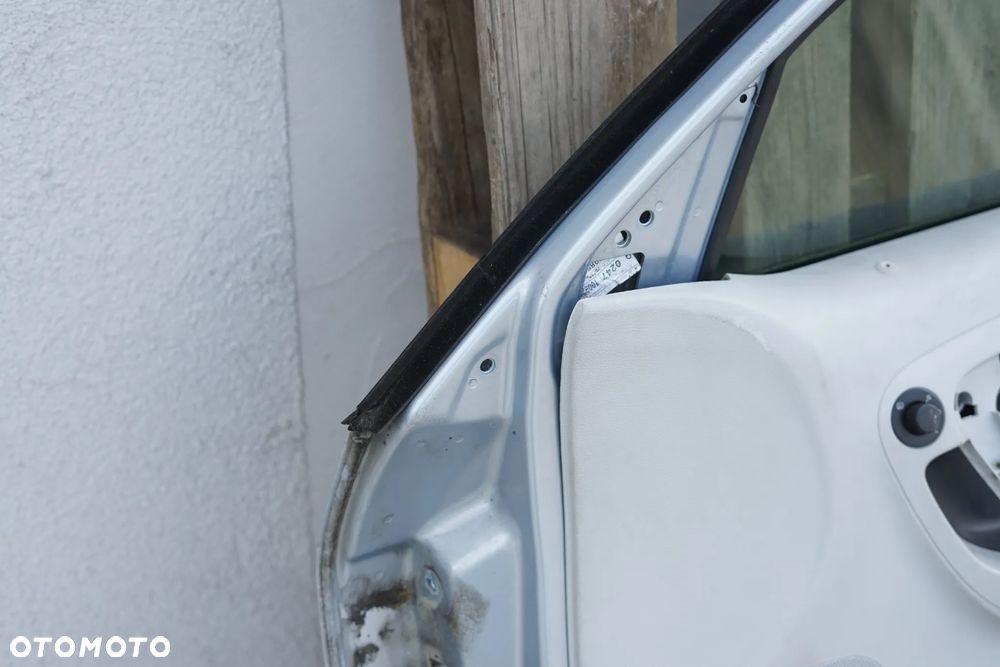 Drzwi przód przednie prawe Skoda Roomster 9452 - 13