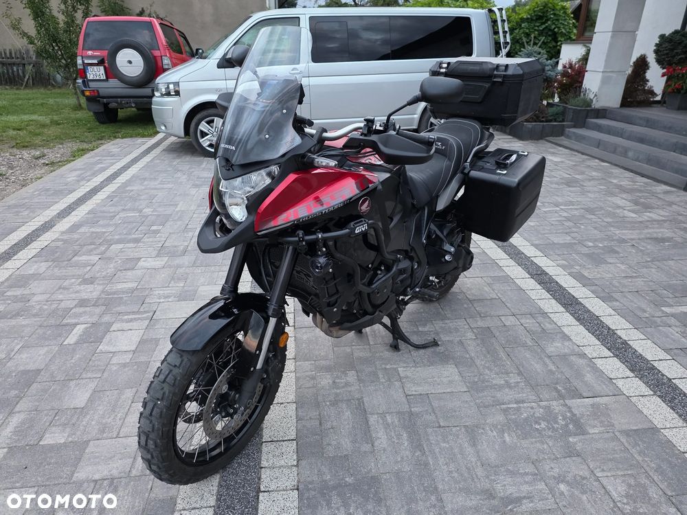 Honda VFR - 2