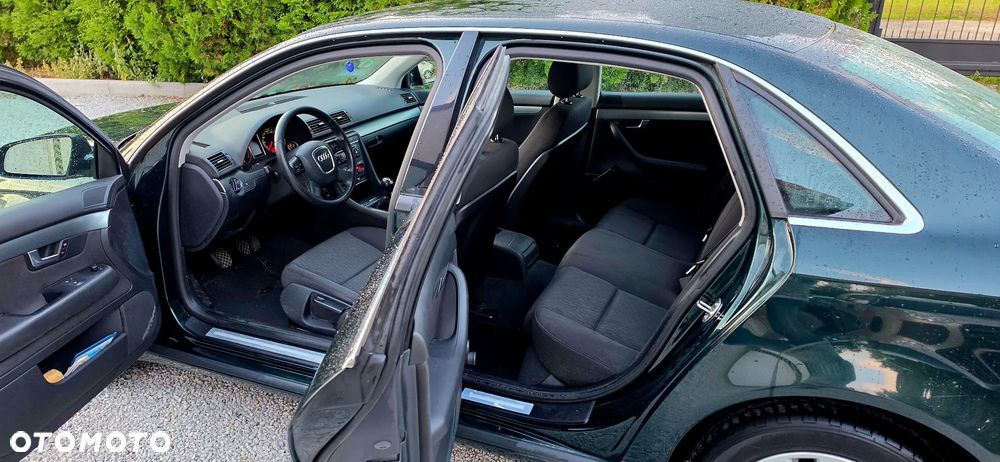 Audi A4 Limousine - 24