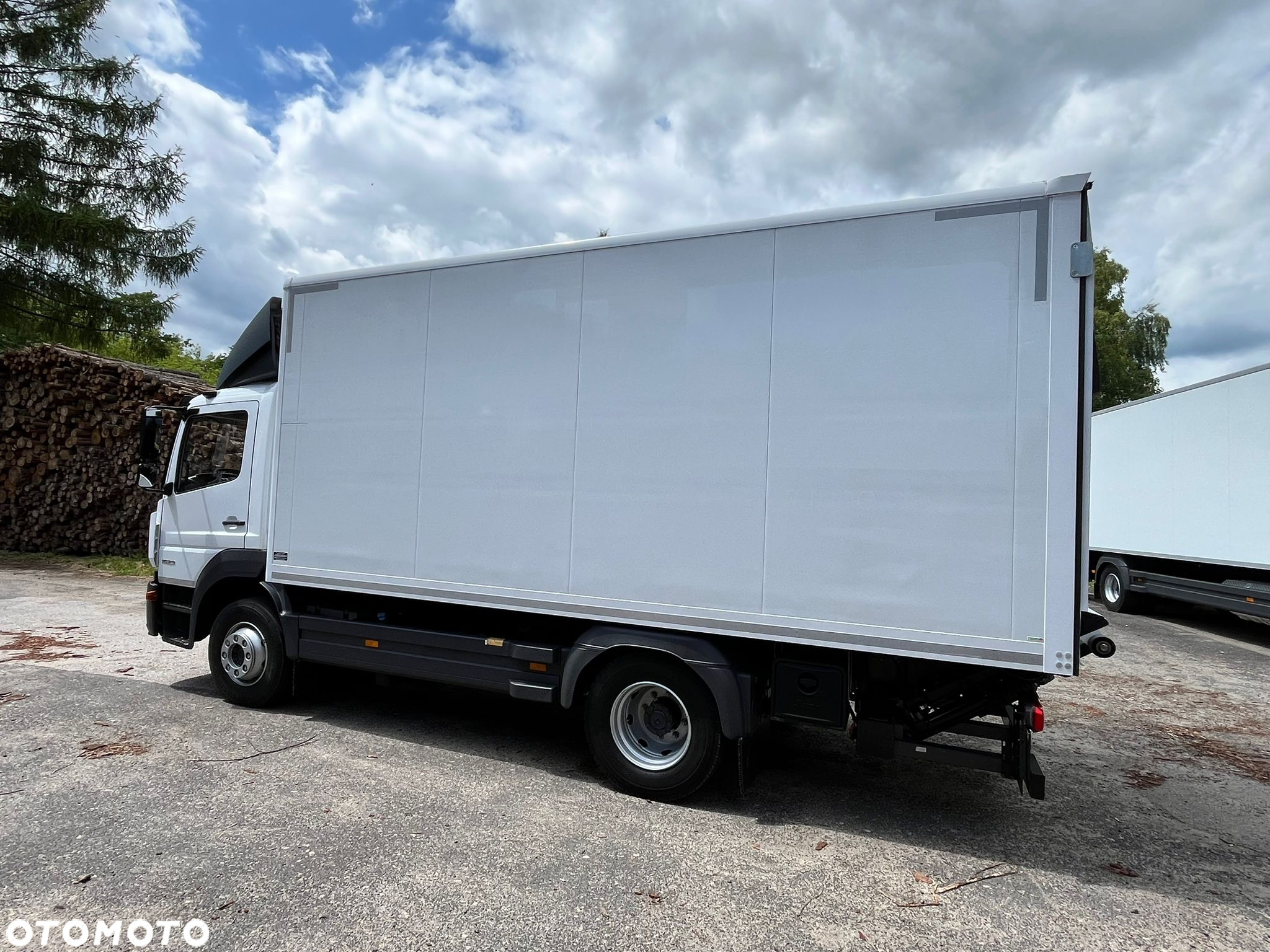 Mercedes-Benz ATEGO 1523L KONTENER 5.30 m | EURO-6 - 7