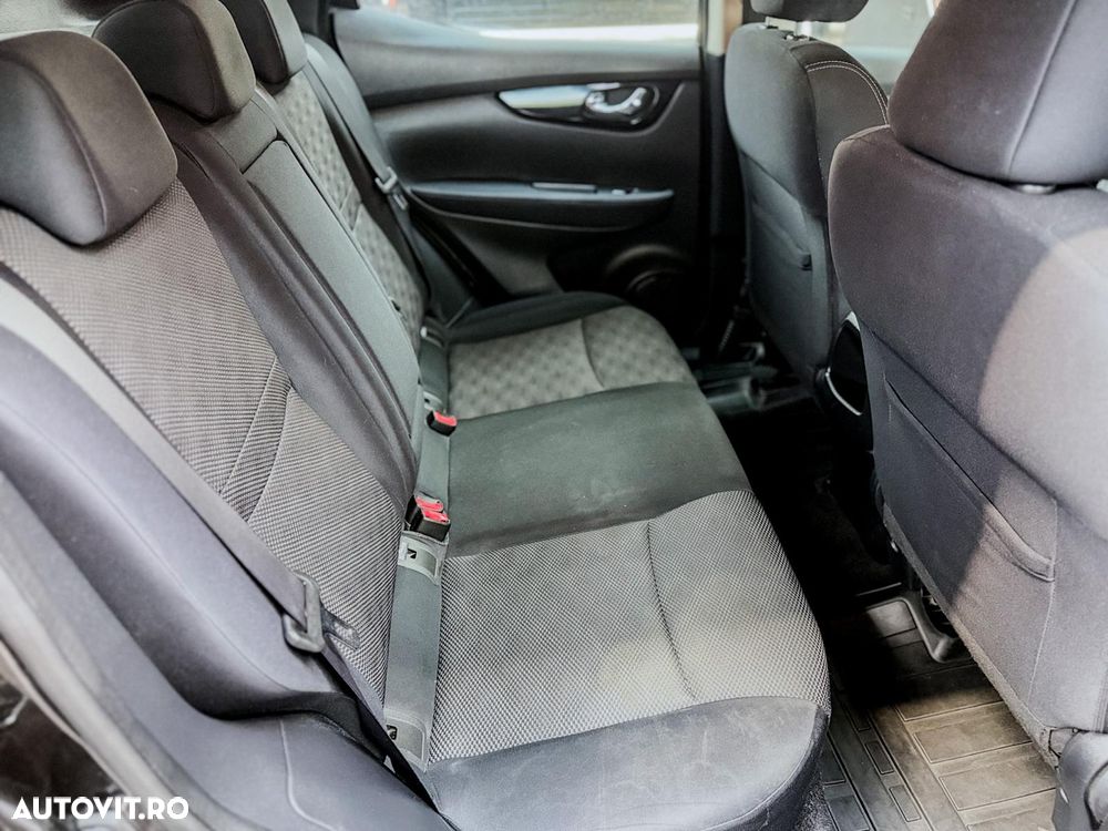 Nissan Qashqai 1.6 DCI Xtronic ACENTA - 25