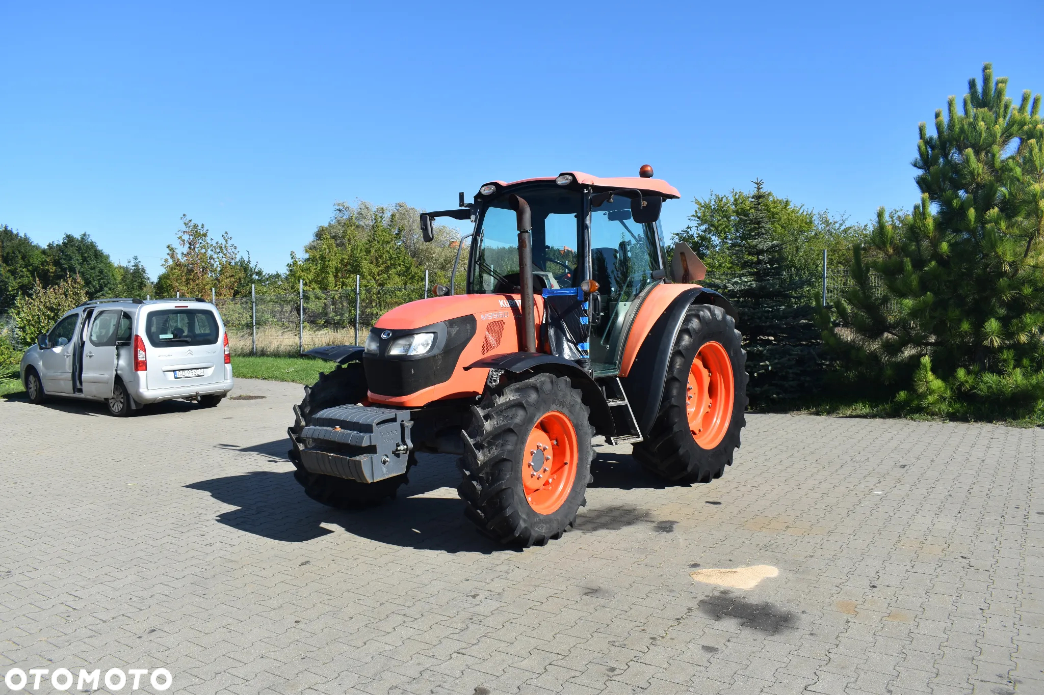 Kubota M9960 - 2