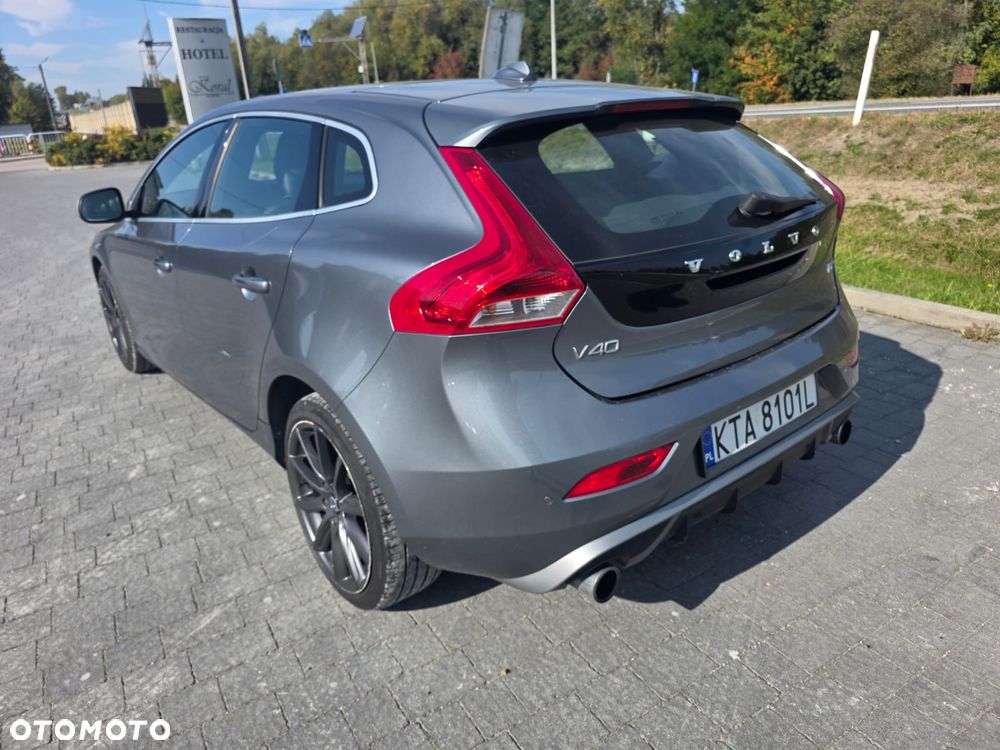 Volvo V40 - 9