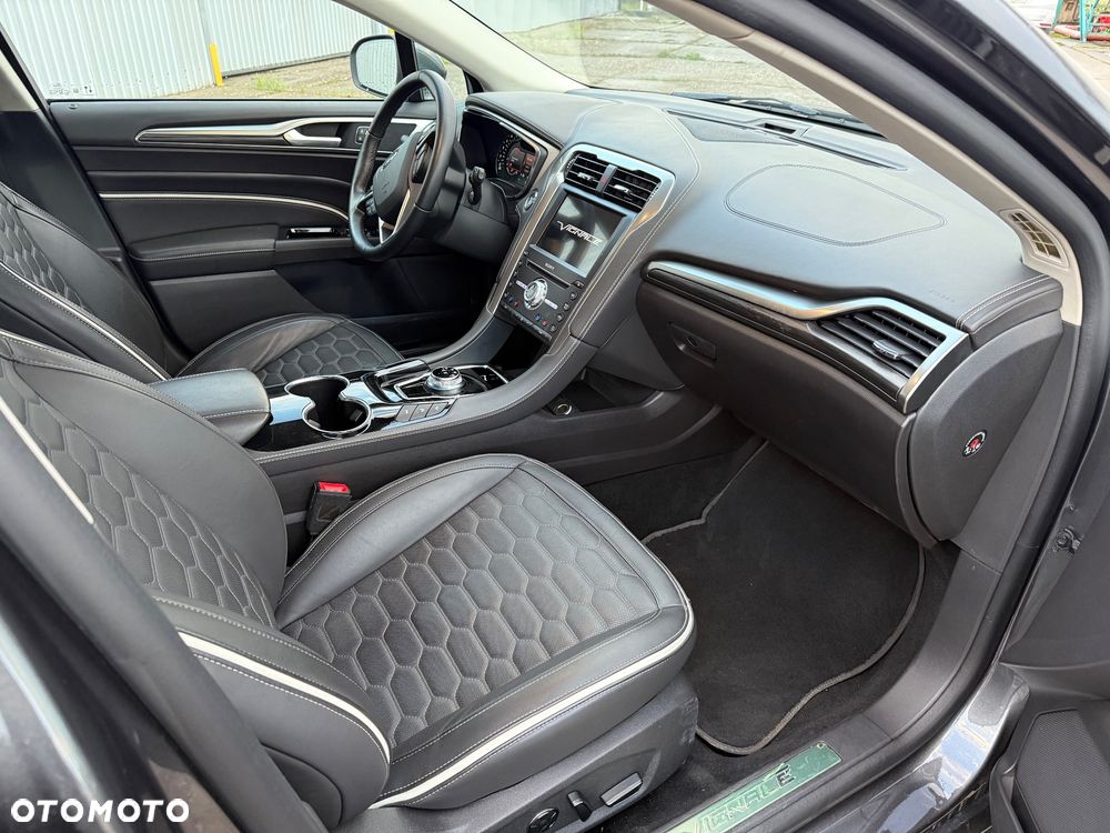 Ford Mondeo 2.0 EcoBlue Vignale AWD - 4