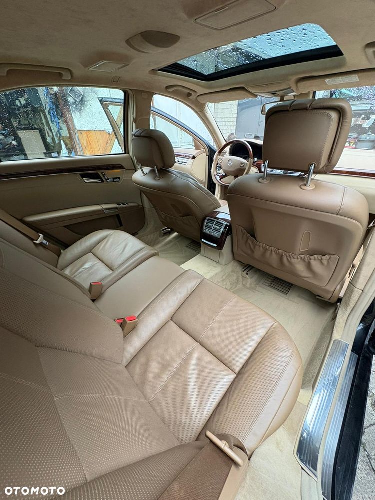 Mercedes-Benz Klasa S 500 L 4Matic 7G-TRONIC - 36