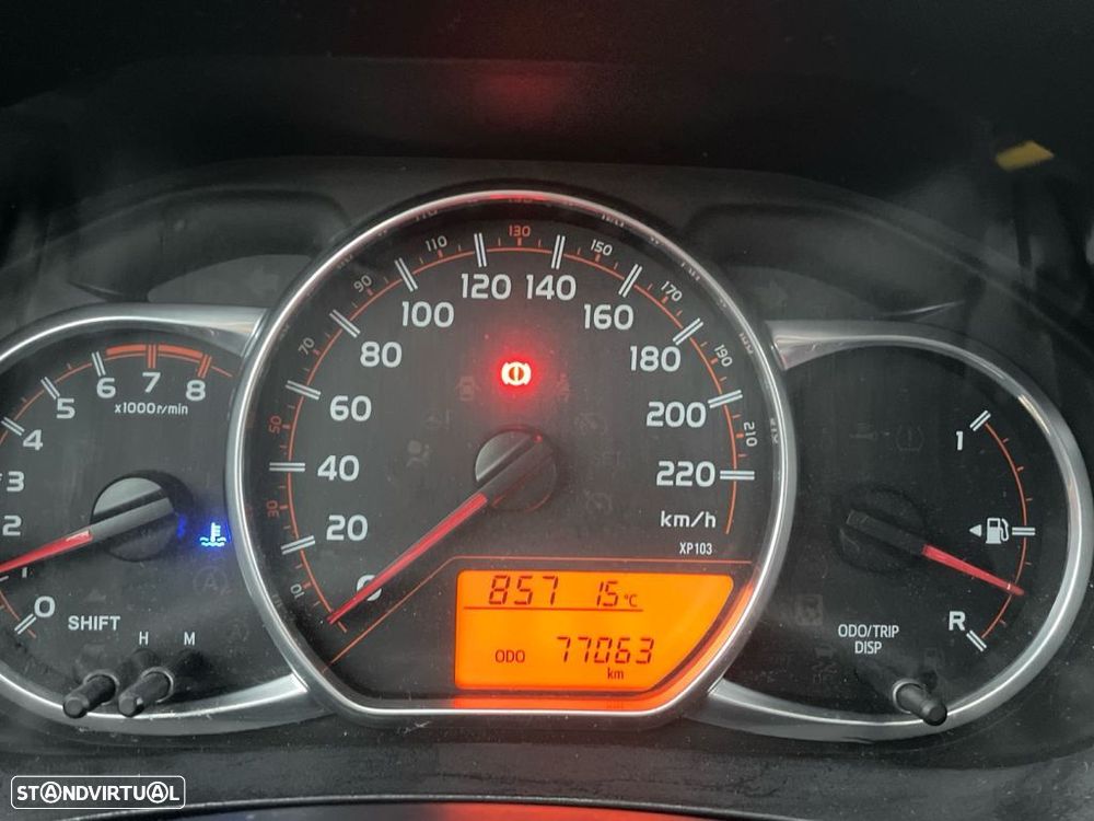 Toyota Yaris 1.33 VVT-i Comfort+P.Style - 3