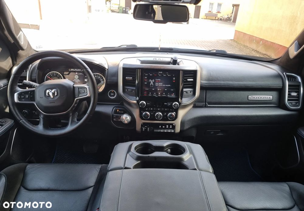 RAM 1500 5.7 Crew Cab Laramie - 11