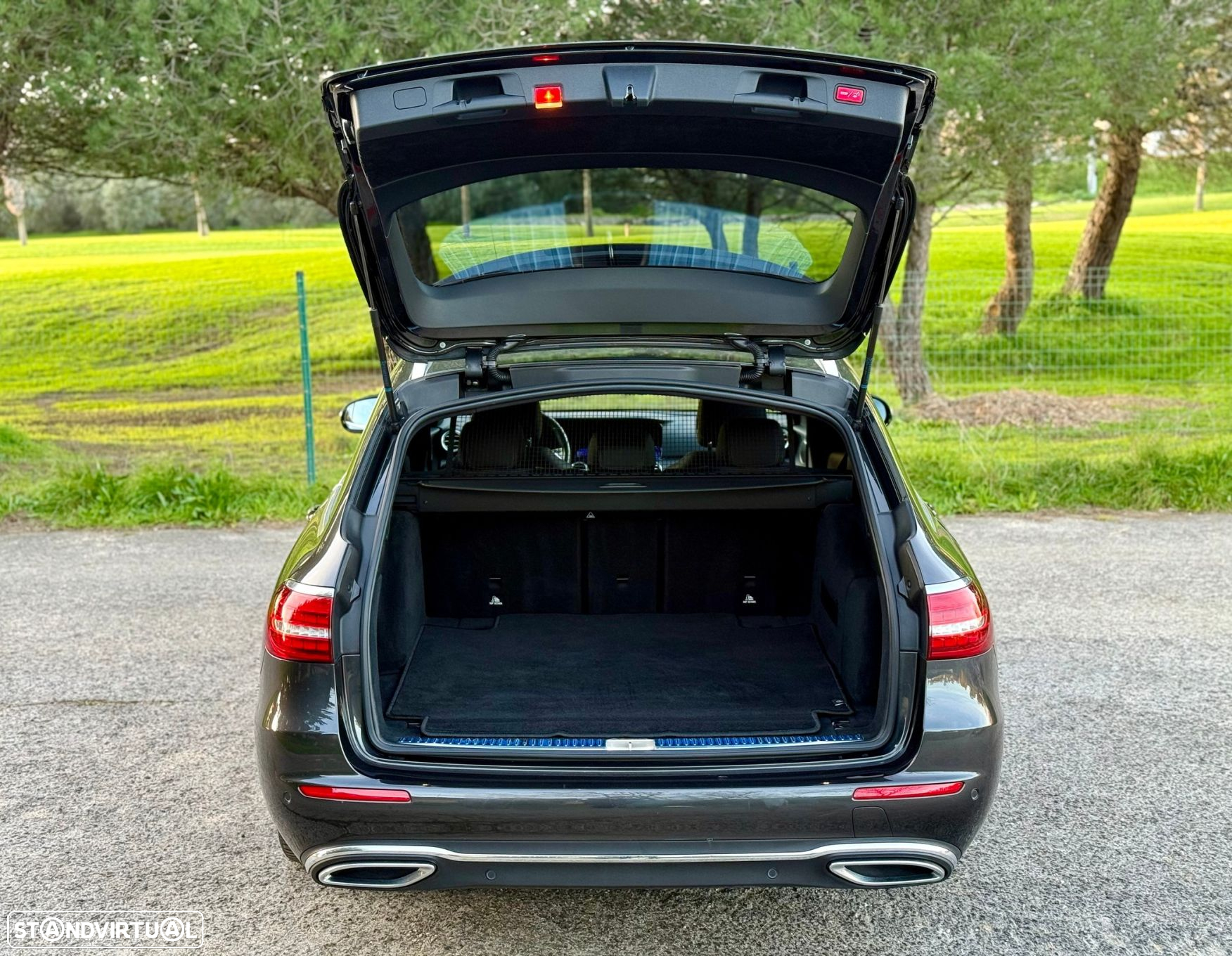 Mercedes-Benz E 220 d Avantgarde - 14