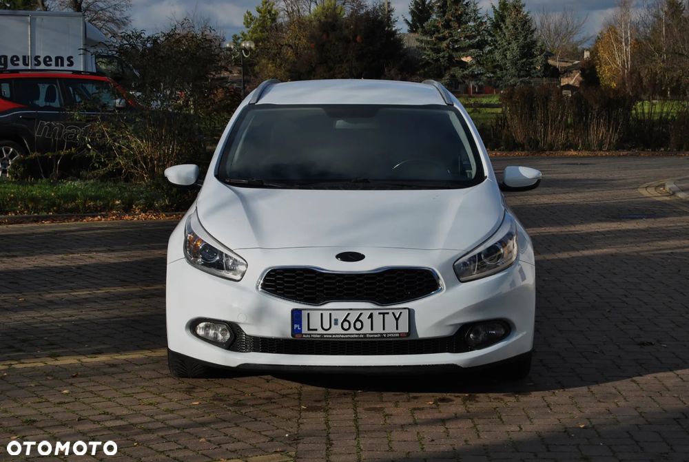 Kia Ceed 1.6 CRDi SW Spirit - 14