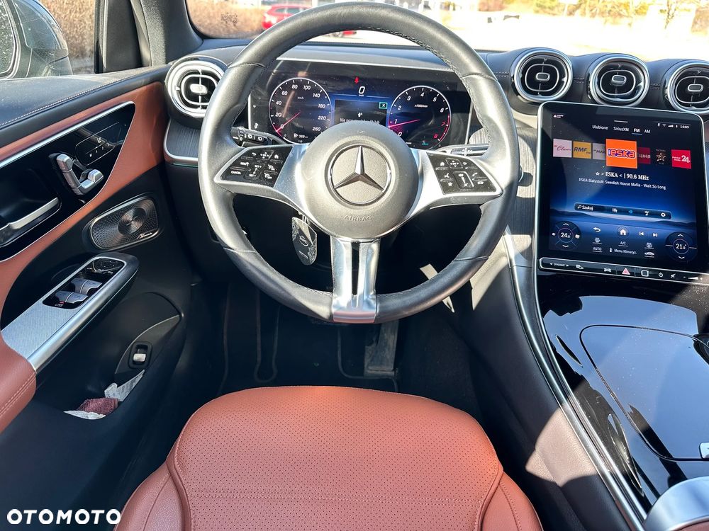 Mercedes-Benz GLC - 16