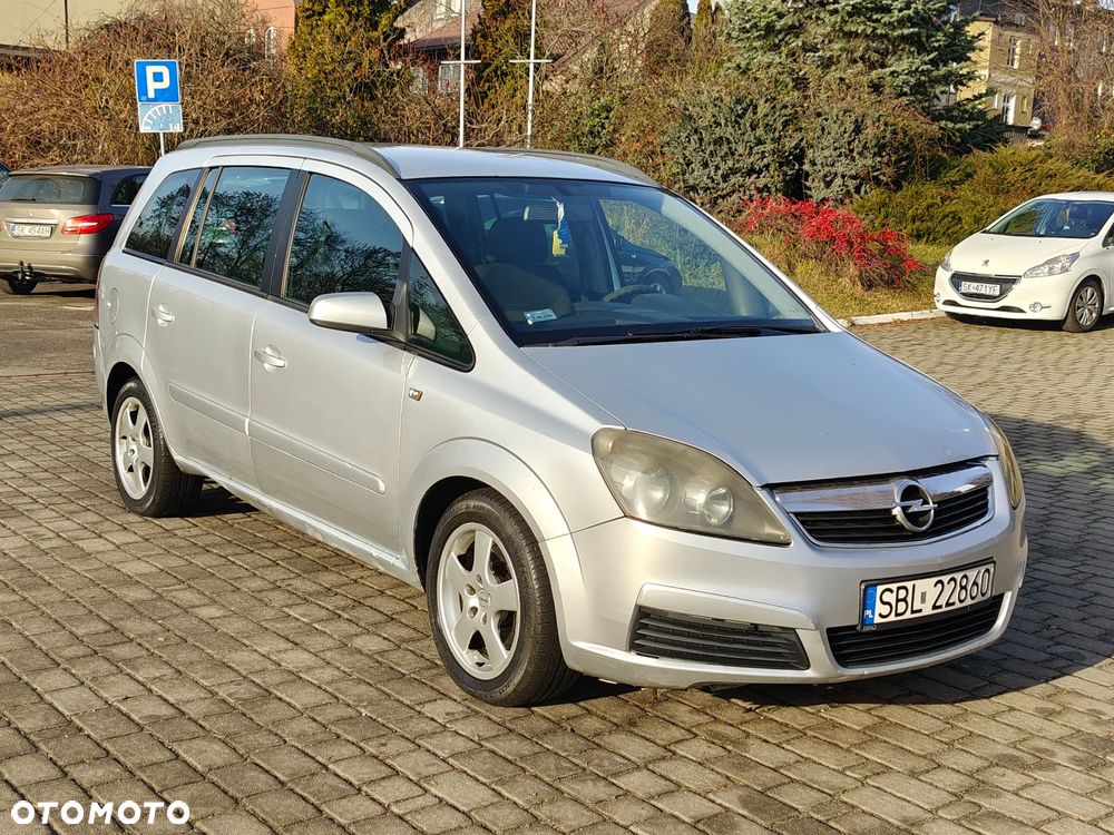 Opel Zafira 1.9 CDTI - 16